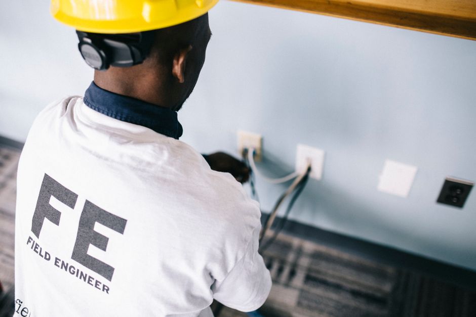 Top Signs You Need Emergency Electrical Repair in Central NJ